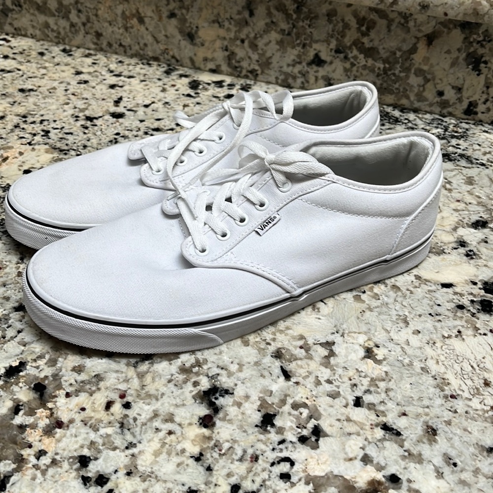 Vans mens white shoes size 13. EUC
